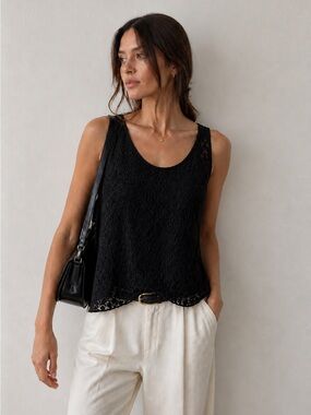 Aritzia Talula Black Lace Tank Top Floral Minimalist Chic Sleeveless Size S